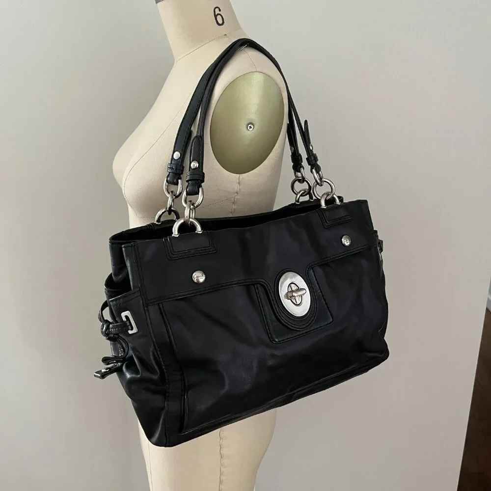 Coach Peyton Large Black Leather Shoulder Bag 14510 - Picture 2 of 14